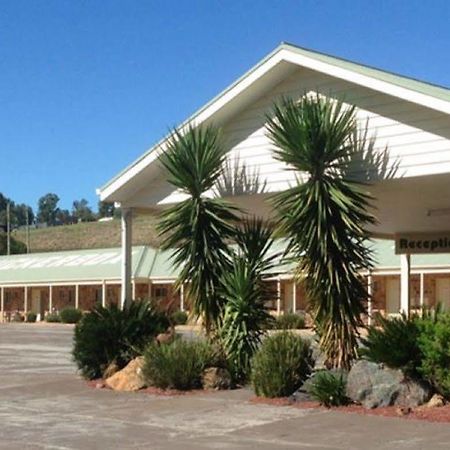 Tuckerbox Motor Inn Gundagai Exterior foto