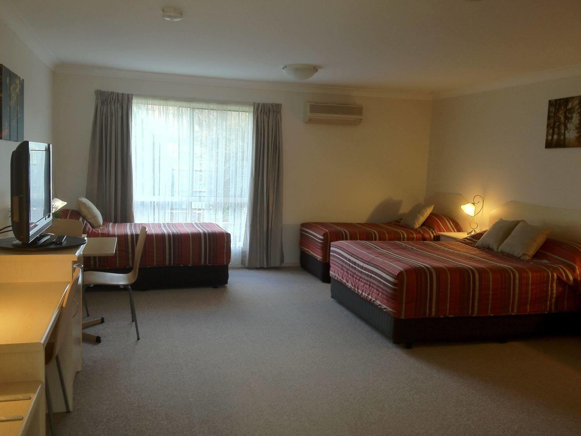 Tuckerbox Motor Inn Gundagai Exterior foto