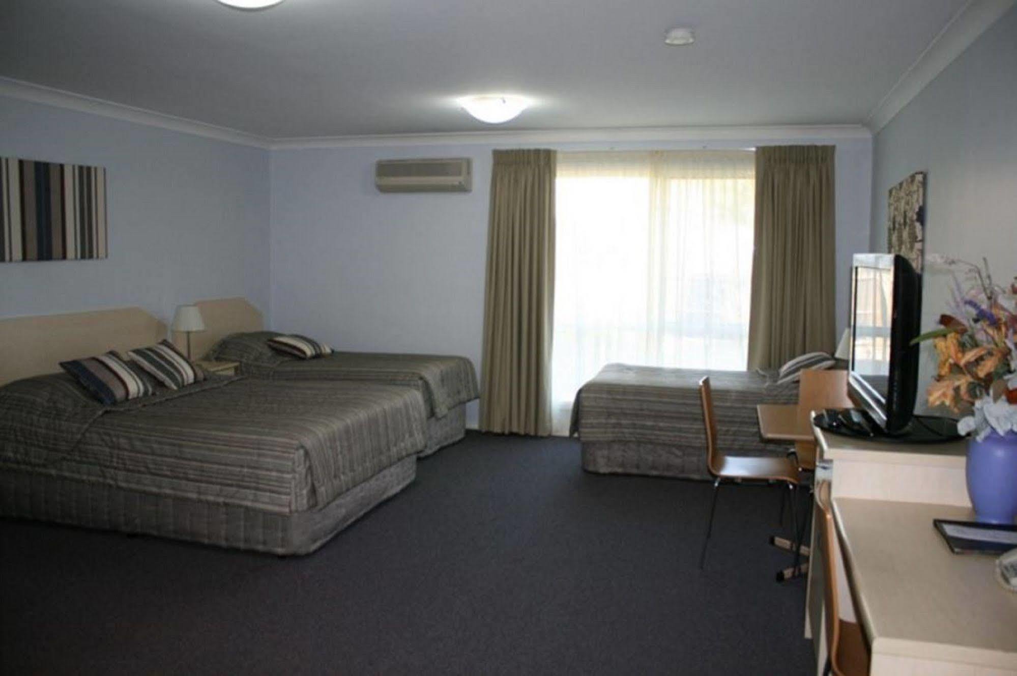 Tuckerbox Motor Inn Gundagai Exterior foto